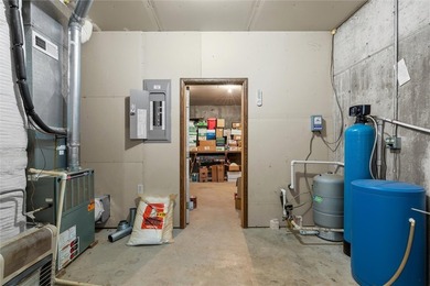 Country living without sacrificing accessibility! This property - photo 34