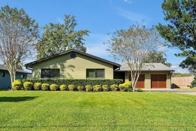 Lake Home Sale Pending in Winter Park, Florida