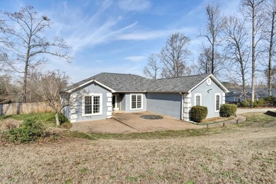 Welcome to 210 Amy Street in Lyman, South Carolina. This - photo 2