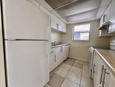 FOR SALE- 1bed 1Bath fourth floor condo. Unit rented until - photo 5