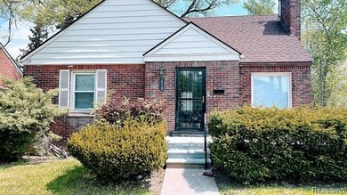 Lake Saint Clair Home Active Under Contract in Detroit Michigan