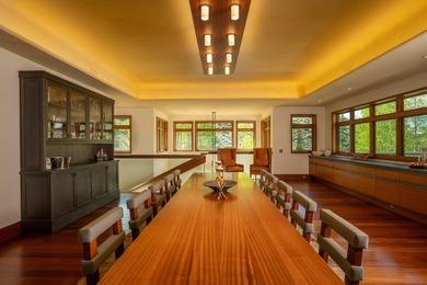 Extraordinary 12 acre private gated property featuring a Modern - photo 9