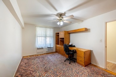 **ACCEPTED OFFER** Spacious and bright 2 bedroom conveniently - photo 15