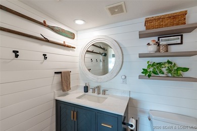 Front-row main channel views, an end-unit layout, and a boat