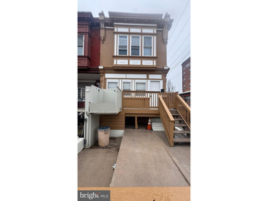Nice renovated duplex with car garage and side entrance and - photo 45