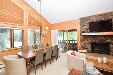 An upgraded three-bedroom, three-bath retreat in Sun Valley's - photo 3