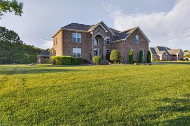 Experience luxury country living at its finest in the heart of - photo 4
