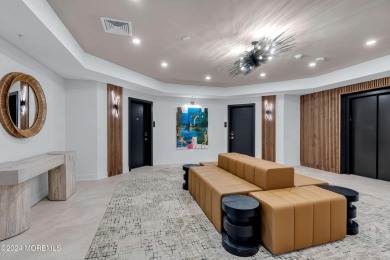 Exquisite South-Facing Penthouse with Ocean Views of the ''City