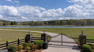 Beautiful property with private lake located in northwest - photo 5