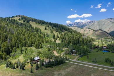 Enjoy spectacular views of the Boulders and beyond from this - photo 10