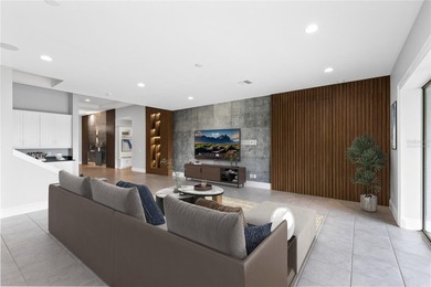Positioned directly on the Eagle Creek golf course with water - photo 11