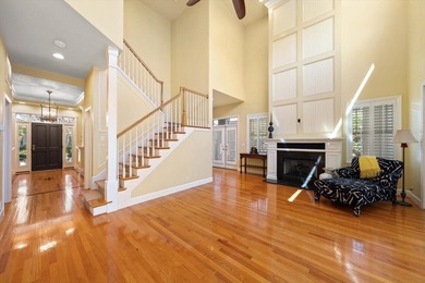 Virtually Staged. Situated on an exclusive boutique street just - photo 11