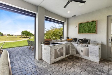 Positioned directly on the Eagle Creek golf course with water - photo 17