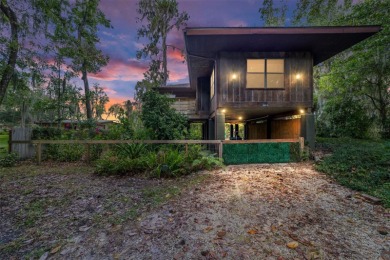 Lake Home For Sale in Waldo, Florida