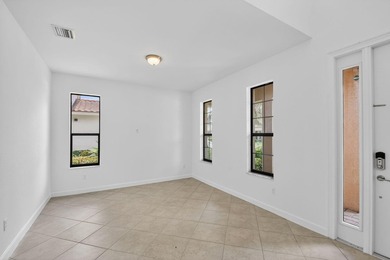 Fabulous lakeview home in a gated community! NEWLY painted and - photo 6
