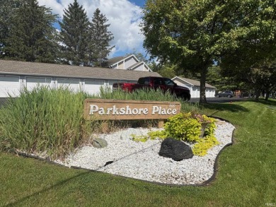 Lake Condo For Sale in Warsaw, Indiana
