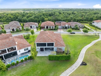 Positioned directly on the Eagle Creek golf course with water - photo 48