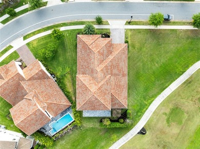 Positioned directly on the Eagle Creek golf course with water - photo 49