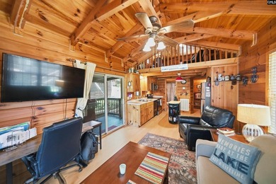 PLEASE VIEW VIRTUAL TOUR LINK! Welcome to lake living in the - photo 10