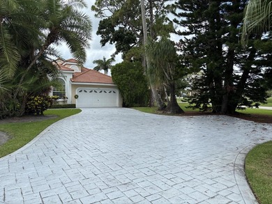 SELLER MOTIVATED, ALL OFFERS WILL BE CONSIDERED, OWNER WILL MAKE - photo 3