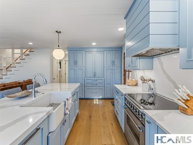 Modern Mountain Charm in Lake Toxaway Estates Experience - photo 14
