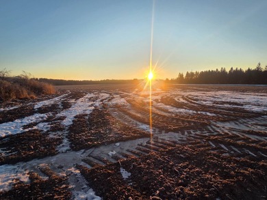 High Point Land Company is pleased to offer this Premier - photo 16