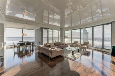 Lake Home For Sale in Montréal (Verdun/Île-Des-SœUrs),