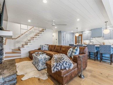 Modern Mountain Charm in Lake Toxaway Estates Experience - photo 21