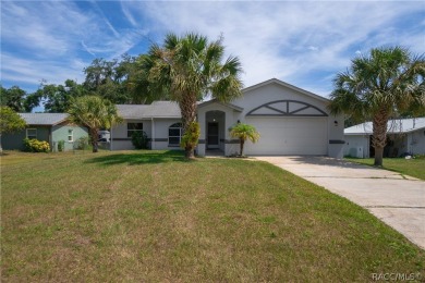 (private lake, pond, creek) Home Sale Pending in Inverness Florida