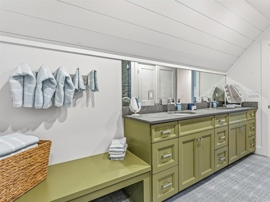 Modern Mountain Charm in Lake Toxaway Estates Experience - photo 33