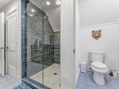 Modern Mountain Charm in Lake Toxaway Estates Experience - photo 34
