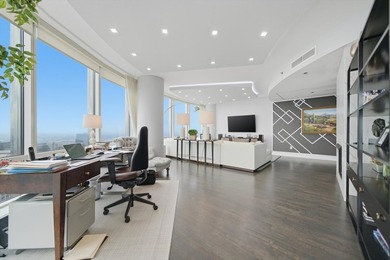 Stunning Renovation at Chicago's Preeminent Address: Trump Tower - photo 6