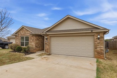 BIG price improvement!! Welcome to this inviting 3 bedroom, 2 - photo 2