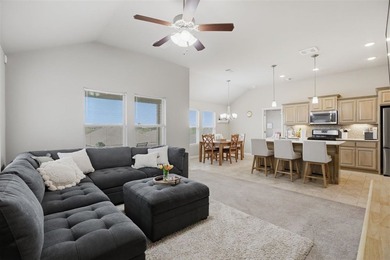 BIG price improvement!! Welcome to this inviting 3 bedroom, 2 - photo 5