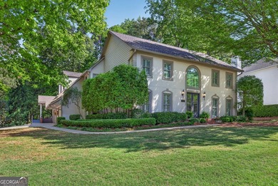 Welcome to this expansive home in Colonnade offering over 5,000 - photo 2