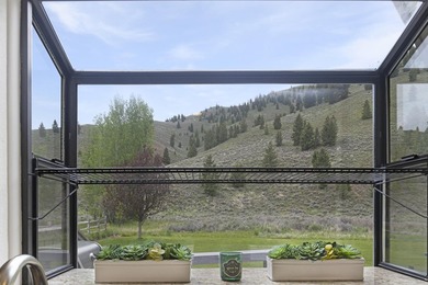 Very private small subdivision- homes aren't available for sale - photo 9