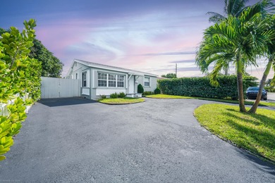 (private lake, pond, creek) Home For Sale in Fort Lauderdale Florida