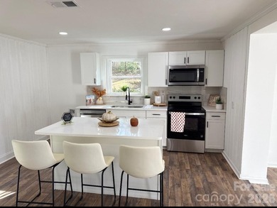 Mountain Island Lake Home For Sale in Mount Holly North Carolina