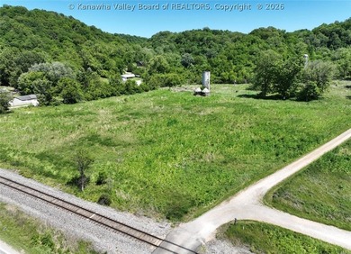 Exceptional 32-acre property with outstanding development and - photo 15