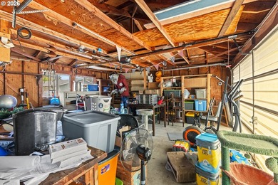 Welcome to this charming 2 bedroom, 1 bath coastal cottage - photo 29