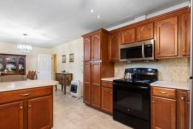 Tucked away on 47.15 beautiful acres, this pristine 3-bedroom - photo 40