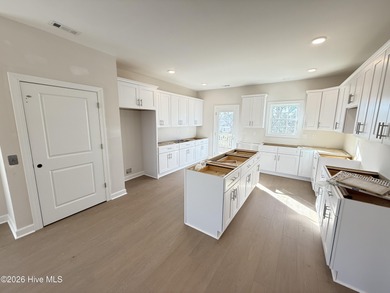 Gorgeous 3 bedroom 2 bath home in Morehead City. You will not