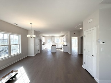 Gorgeous 3 bedroom 2 bath home in Morehead City. You will not