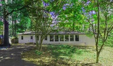 Lake Allatoona Home Sale Pending in Acworth Georgia