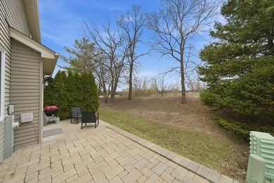 Welcome to 2021 Cypress Court, this beautiful end-unit townhome - photo 19
