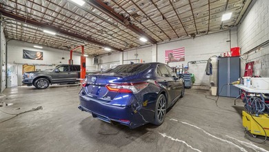 Location! Location! Location! Commercial property is located in - photo 11