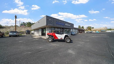Location! Location! Location! Commercial property is located in - photo 13