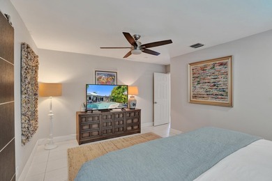 EAST WILTON MANORS 3BD 2BA WATERFRONT POOL HOME! Designed for - photo 25