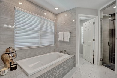 EAST WILTON MANORS 3BD 2BA WATERFRONT POOL HOME! Designed for - photo 27
