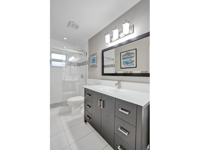 EAST WILTON MANORS 3BD 2BA WATERFRONT POOL HOME! Designed for - photo 34